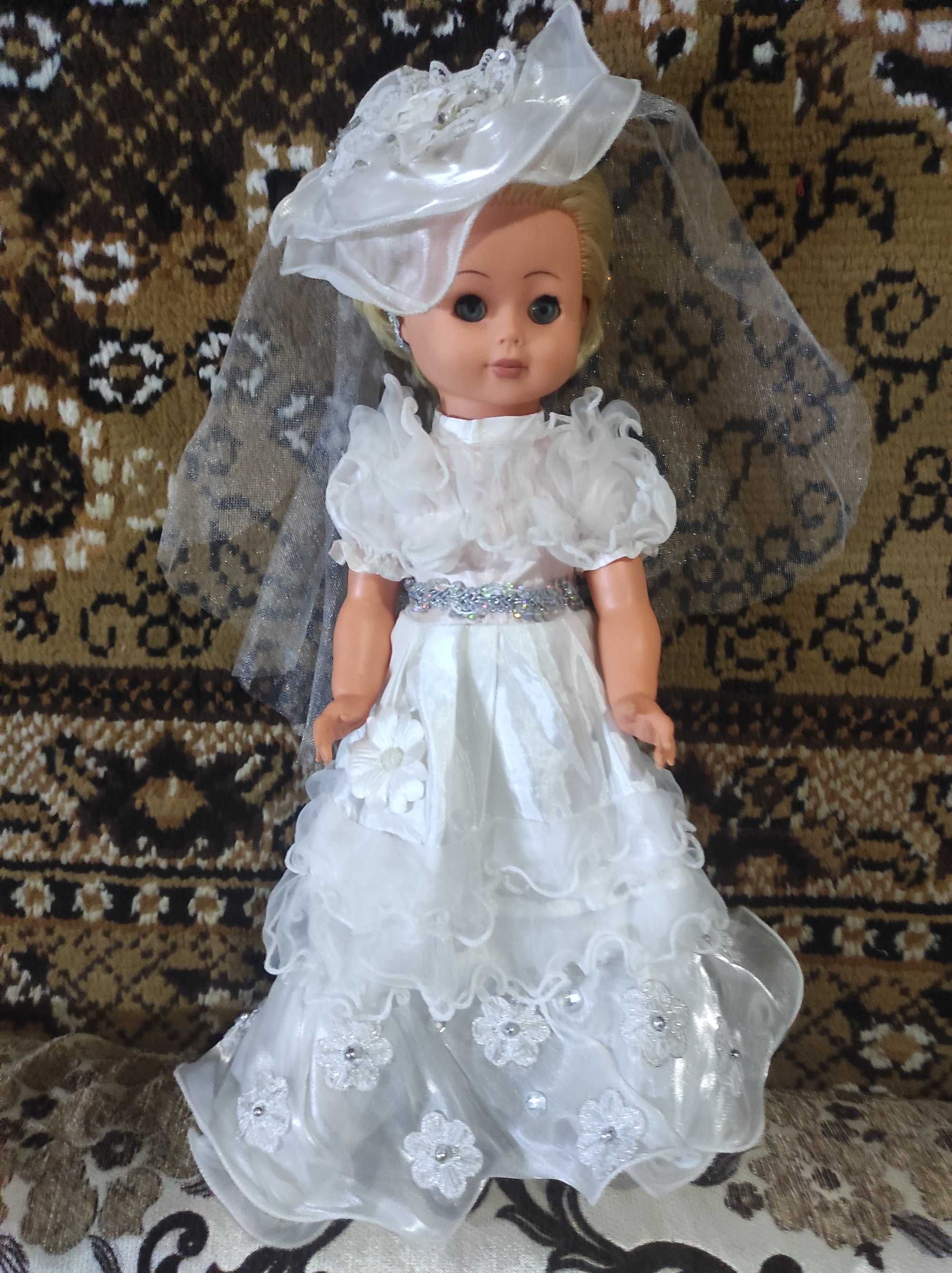 Кукла ГДР красивая невесточка