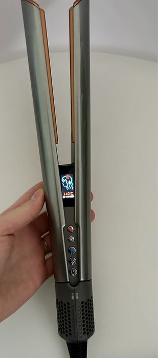 Dyson Airstrait HT01 – CU GARANȚIE până în ianuarie 2027