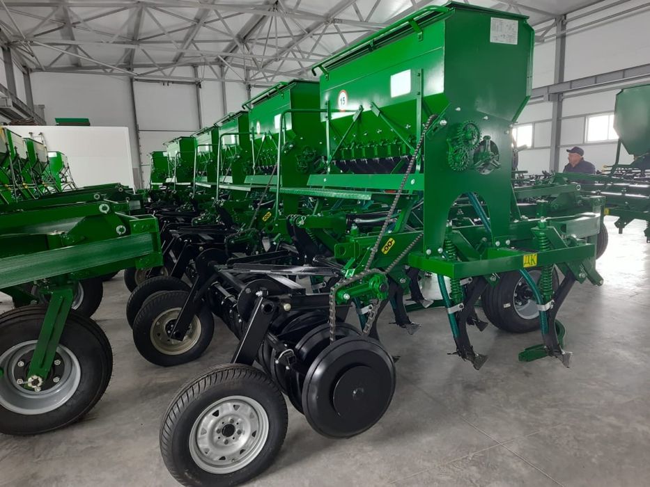 Сеялка-культиватор СКП-2.1 ДУ Омичка завод Агротехника