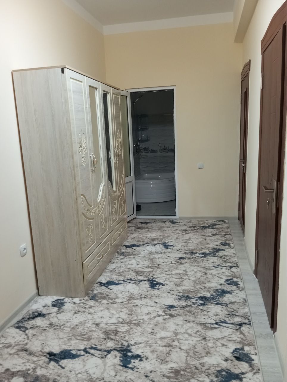Яшнабод Дубовой 2 хонали квартира аренда .уй узимники  маклер хаки йук