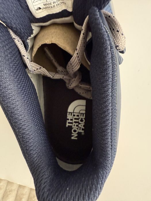 Adidasi The North Face marimea 38 noi, originali