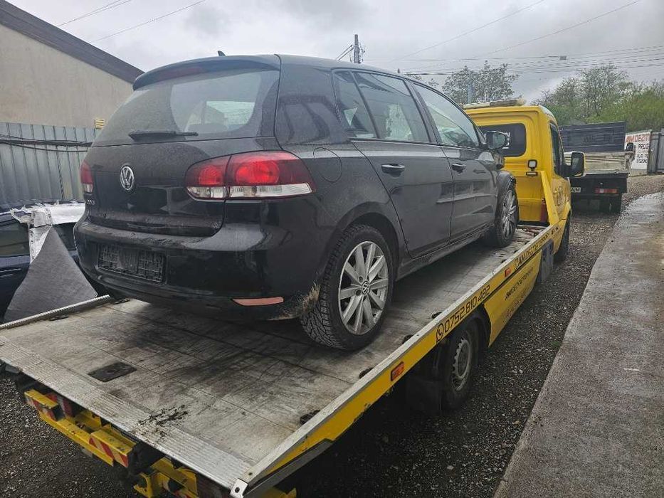 Dezmembrez VW GOLF 6 1.4 CAX 90KW an 2010 volan stanga
