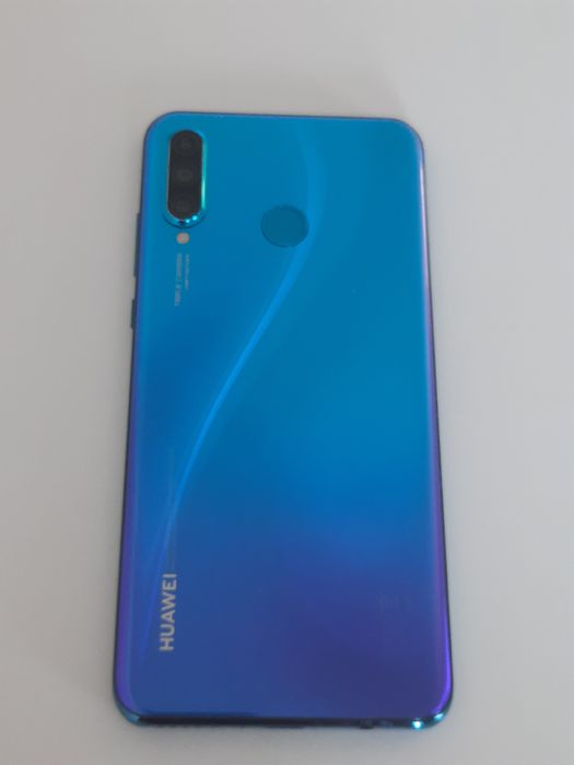 Телефон Huawei P 30 lite