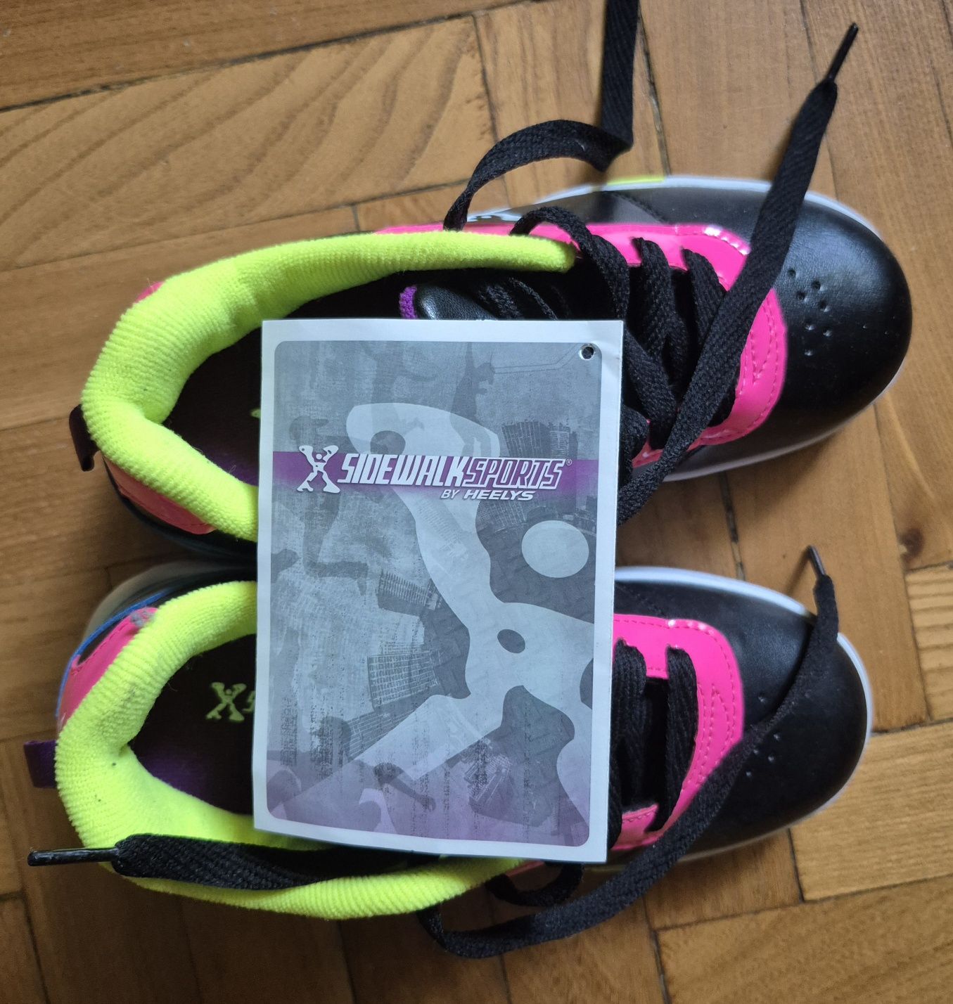 Продавам детски обувки с ролери Sidewalk Sport Lane - Black/Pink