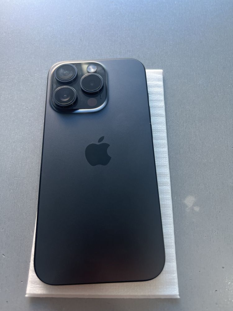 iPhone 15 pro капак с  корпус