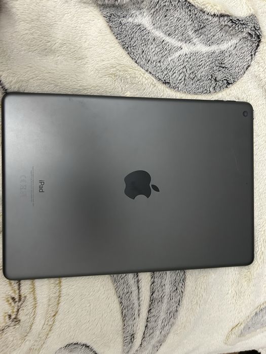 Продам Ipad 10.2 64GB WIFI