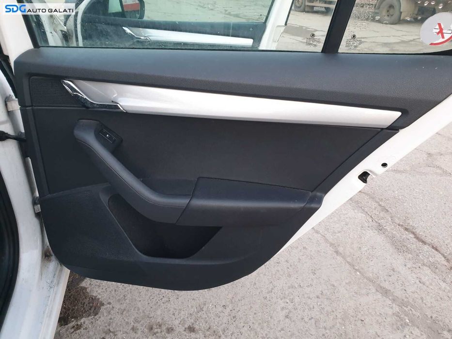 Panou Tapiterie Fata Interioara Usa Portiera Dreapta Spate Skoda Octavia 3 Hatchback Berlina 2013 - 2017 [C4377]