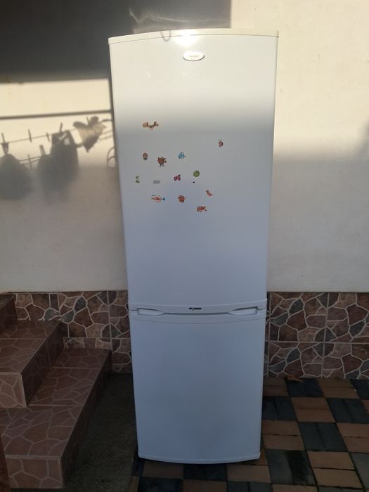 Frigider cu congelator