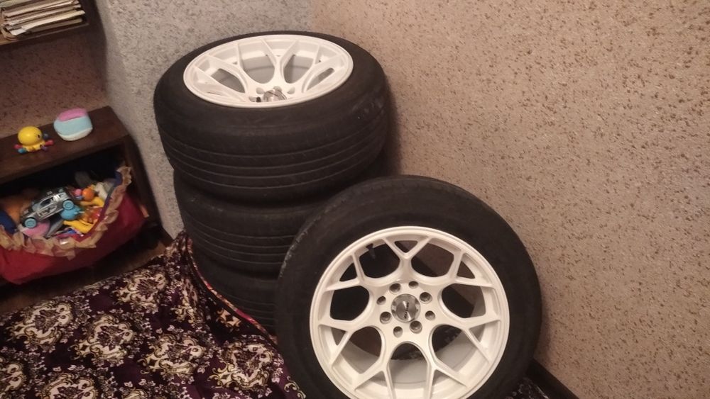 Диски r15 универсальные