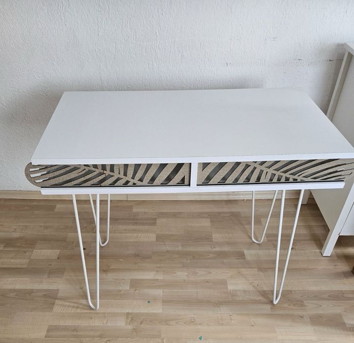 Бюро/конзола/тоалетка