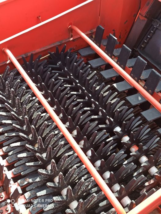 Culegator porumb Bougoin Gx400M AXE 4x4  cu tocator