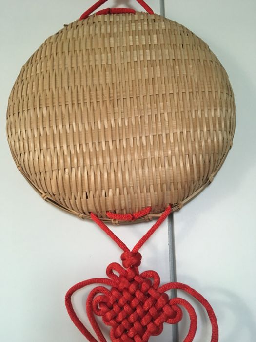 китайска декорация за стена панер бамбук с възли на късмета