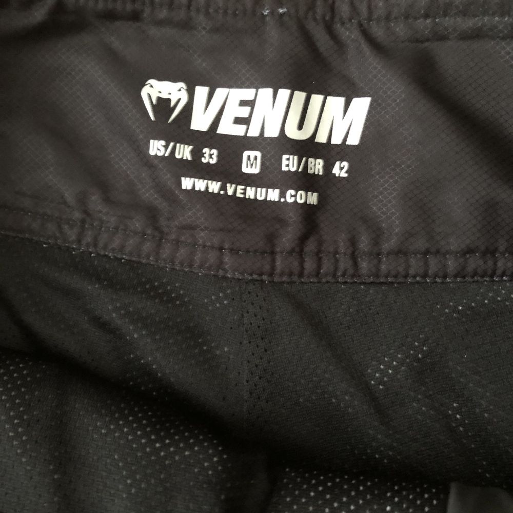 Short  box Venum M