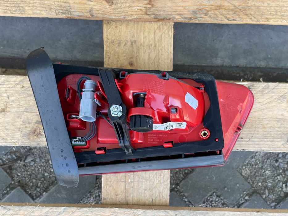 Десен вътрешен стоп AUDI A6 4G седан 4G5945094B