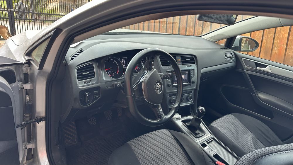 Vand VW Golf 7, euro 6, din 2014, diesel 1.6, 105 cai putere