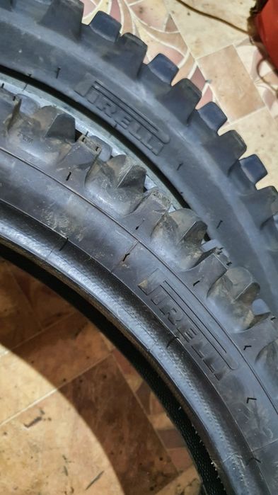 Set Pirelli 100 90 19 & 80 100 21 Cross Enduro