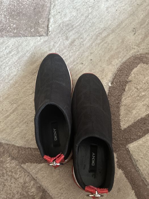 Обувки DKNY размер-37.5