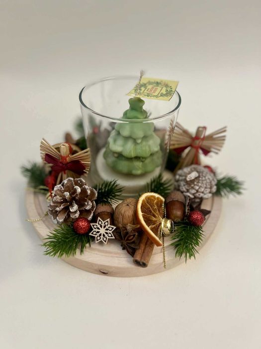 Aranjamente de Crăciun pe blat de lemn – handmade