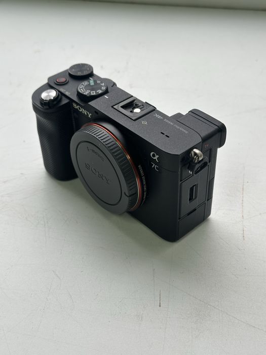 Продается Sony a7 C