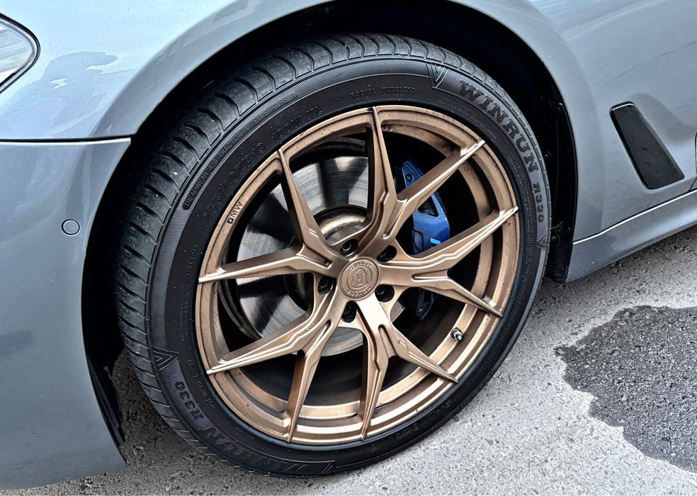 BMW F90 530I Power Twin Turbo 2019 Состаяние Идеално НеБитая