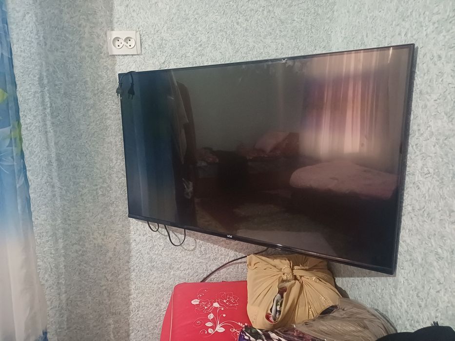 Televizor Artel 43 smart