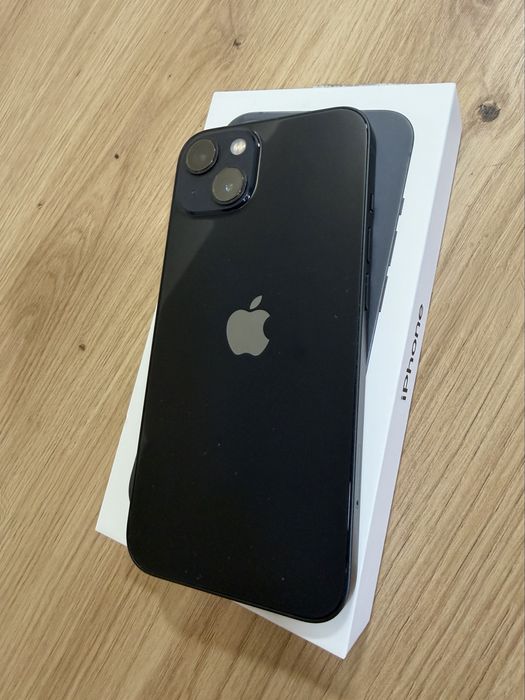 Iphone 13,128 GB -Топ състояние + 5 кейса и протекция за камерата