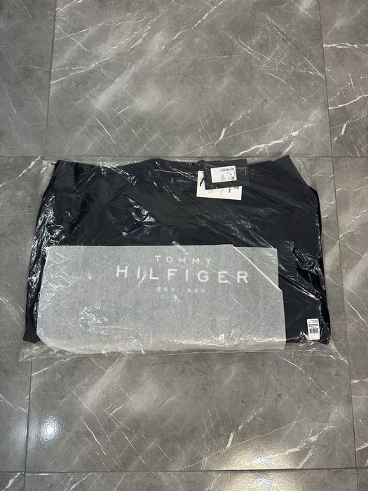 Hanorac Tommy Hilfiger ( Originale , firma , nike , noi )