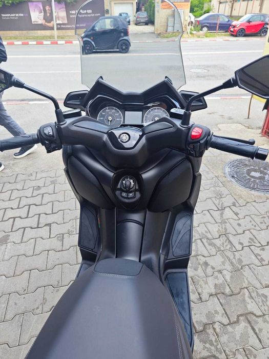 YAMAHA XMAX 300 / 2023