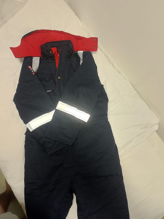 Зимний новый комбез