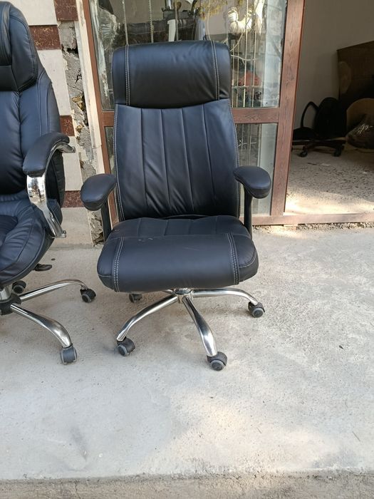 Ofis kreslolari taʼmirlangan ishlatishga tayyor