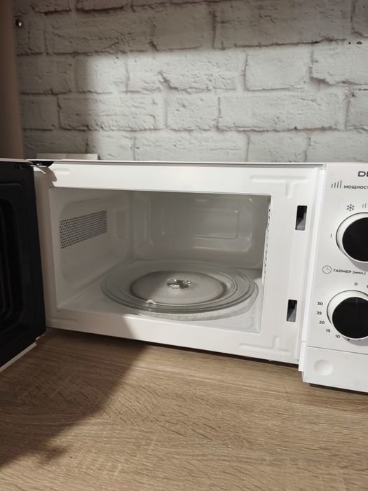 Микроволновка DEXP