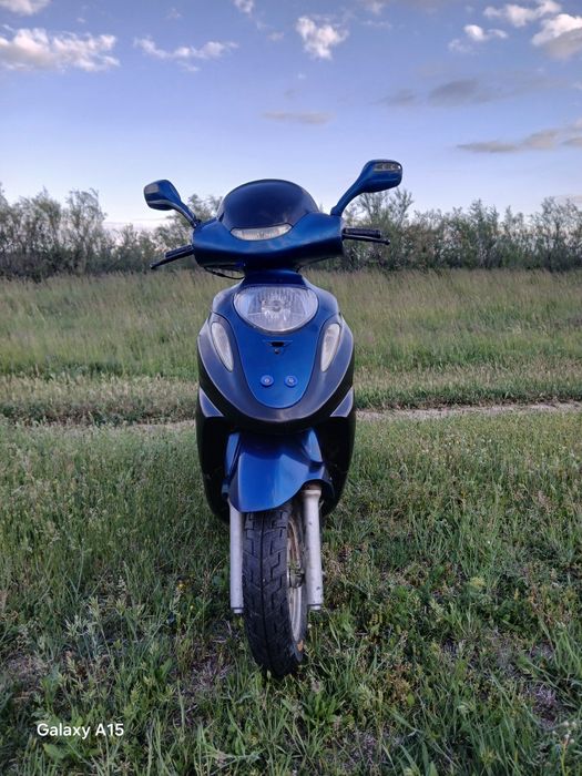 Vând scuter 4 timpi