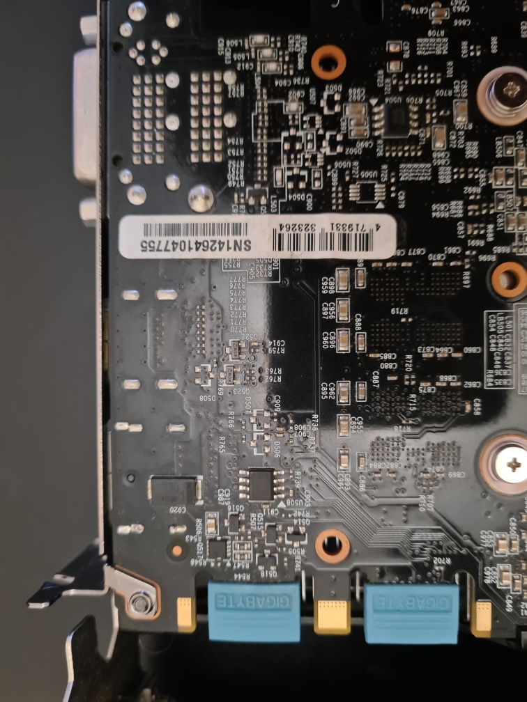Nvidia:Radeon ..