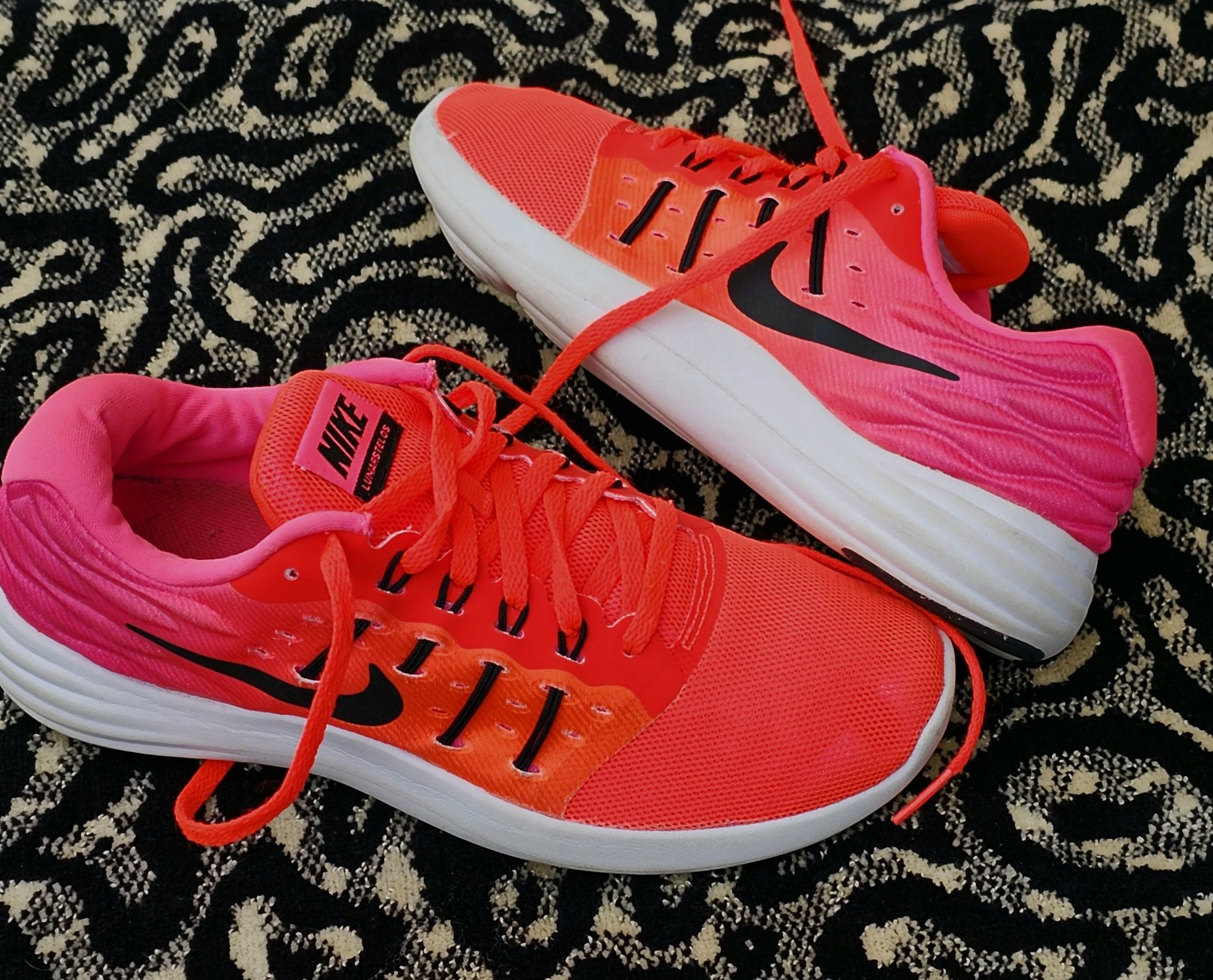 Nike  Lunarstelos Orange Pink white оригинални дамски сникърси 38