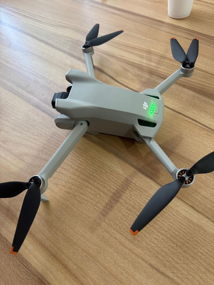 Dron Dji mini 3 Dji RC