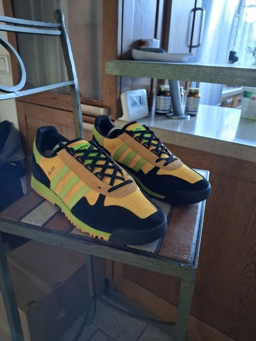 Мъжки маратонки Adidas размер 43 1/3 чисто нови, лимитирана серия.