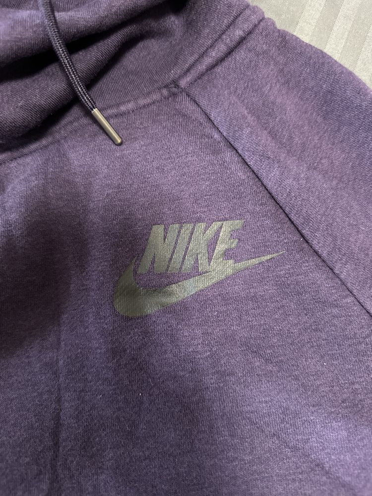 Дамски суичър Nike