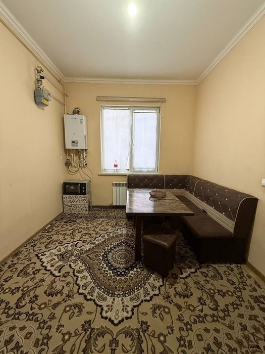 Qorasuvda tayyor 3xonalik uy sotiladi
