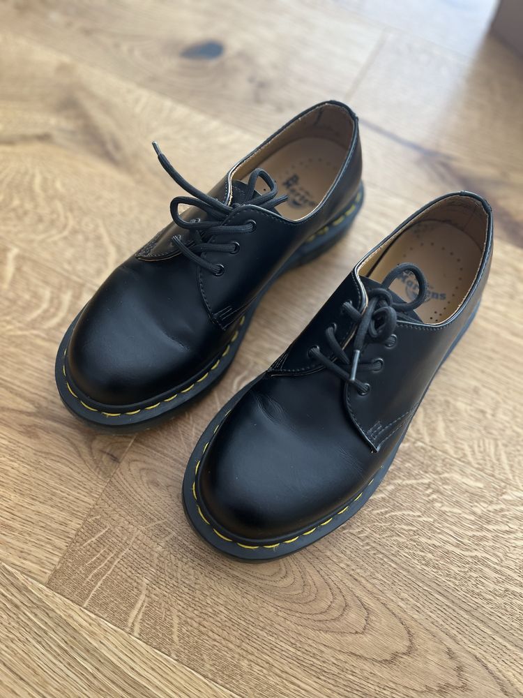 Pantofi Oxford femei Dr Martens