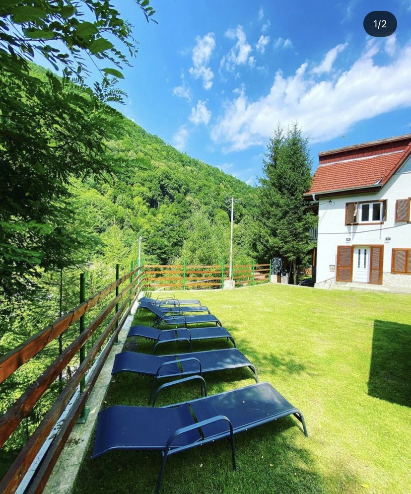 Cabana De Inchiriat cu PISCINA INTERIOARA INCALZITA (spa)‼️