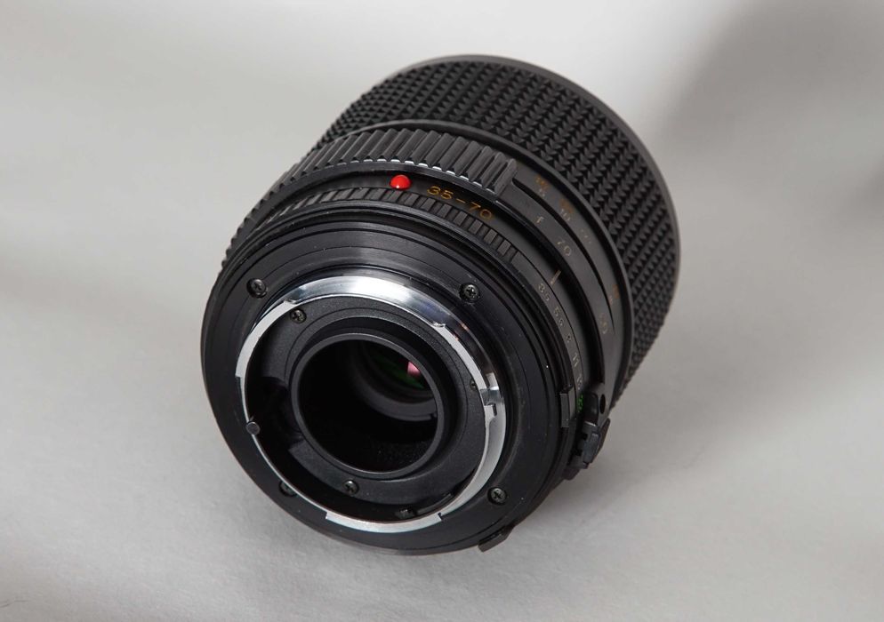Obiectiv Minolta MD Zoom 35-70mm f/3.5 (diafragmă constantă!)