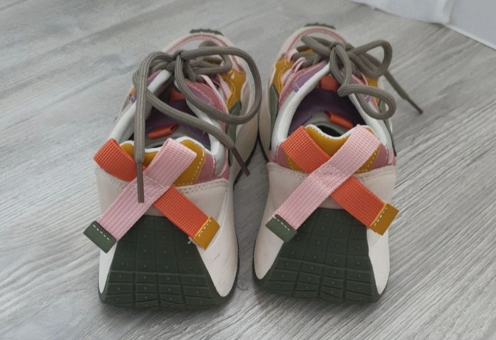 Adidasi dama mărimea 36