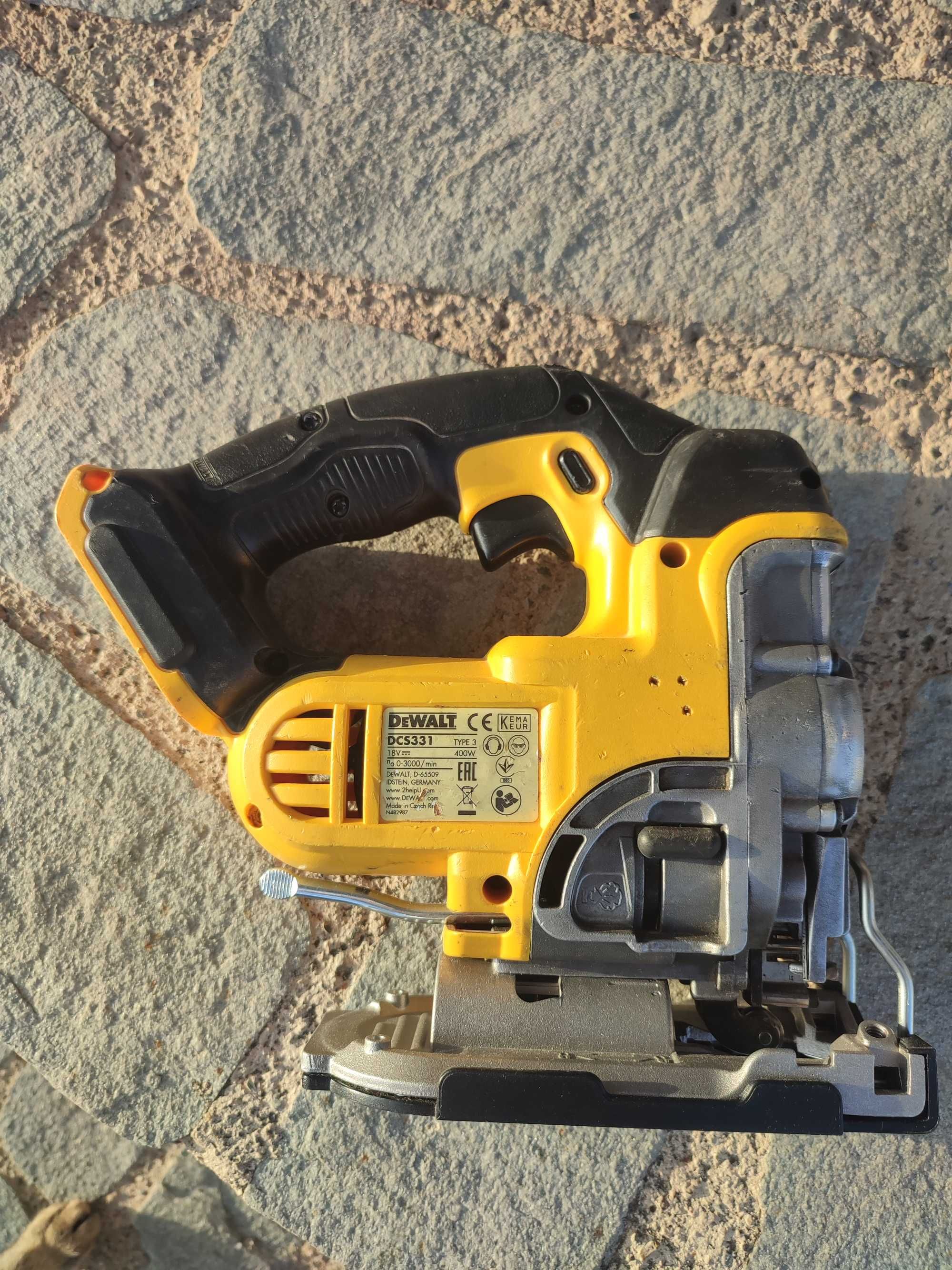 Dewalt зеге / прободен трион
