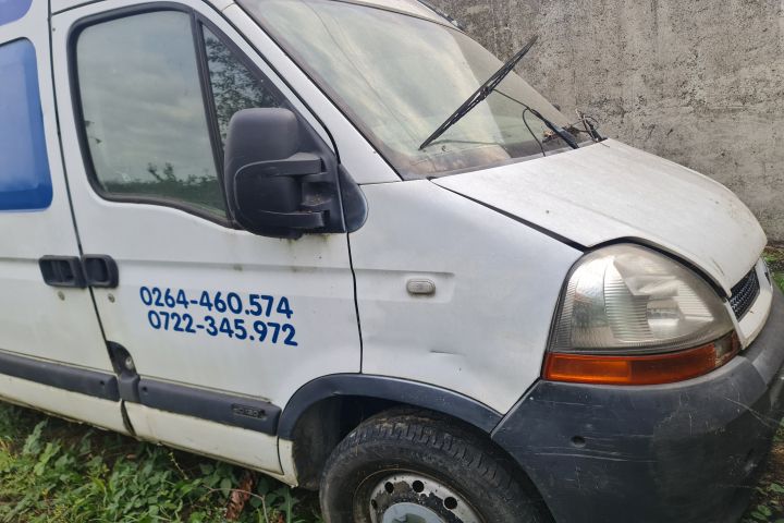 Far stanga 8200163516 Renault Master a 2-a generatie