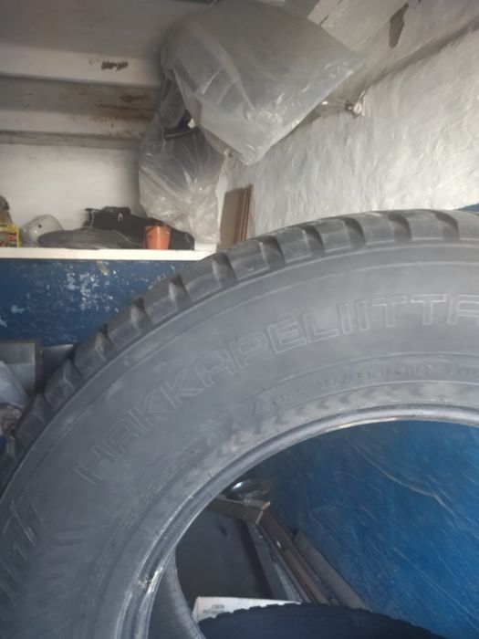 Зимние шины  265 на 65 r17 nokian hakkapellita8