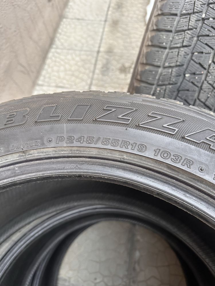 Продам зимнюю резину 245/55/R19