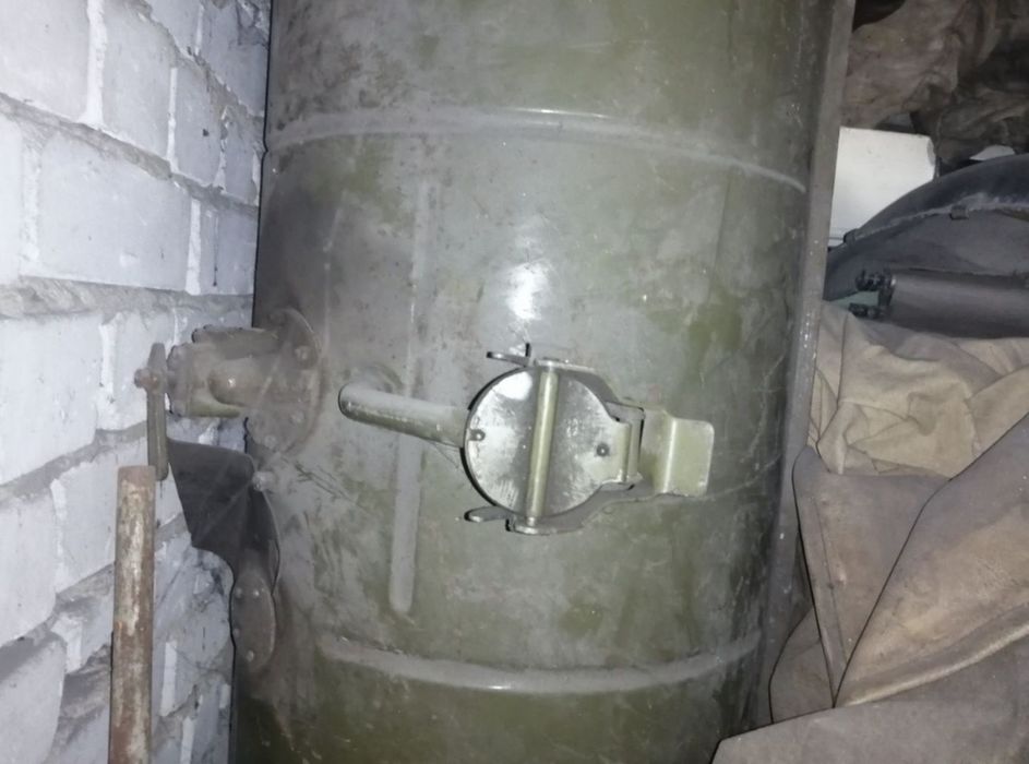 Продам топлевный бак на КраЗ
200 литров. Новый. Цена: 40000 тенге. Тор