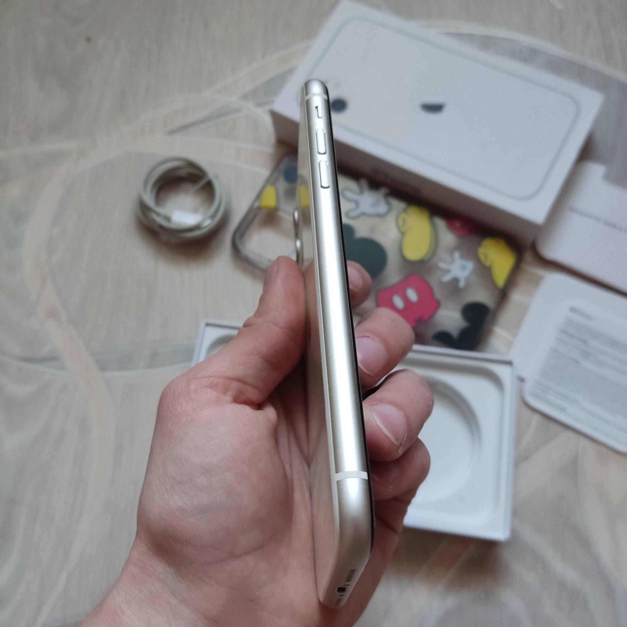 iPhone 11 с гарантией