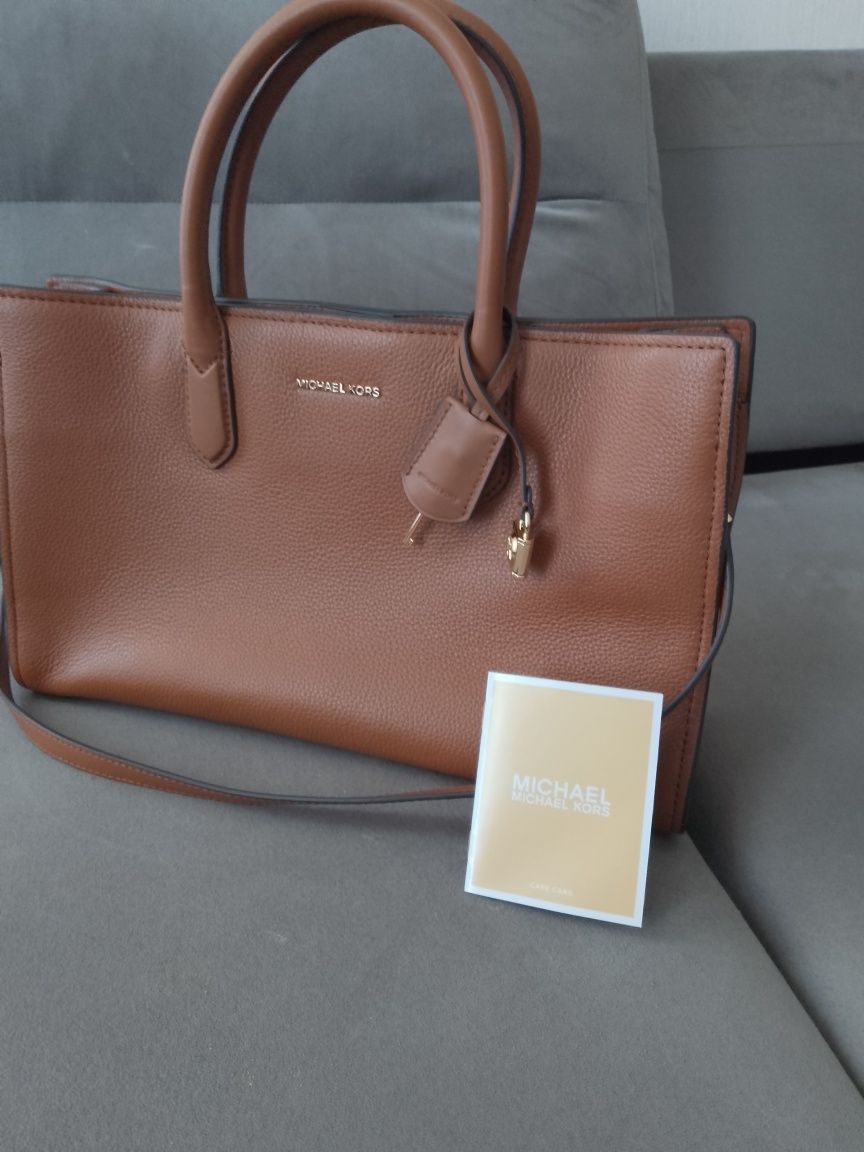 Нова дамска чанта Michael Kors естествена кожа
