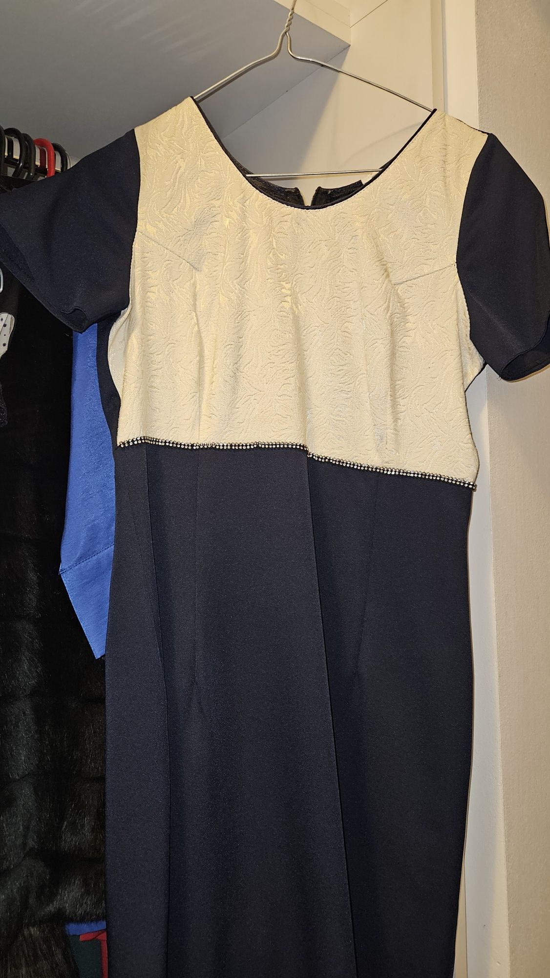 Compleu dama sacou plus rochie
